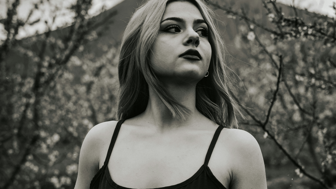 Castlecore w praktyce – jak wprowadzić średniowieczny romantyzm do codziennej garderoby - Castle Gothic