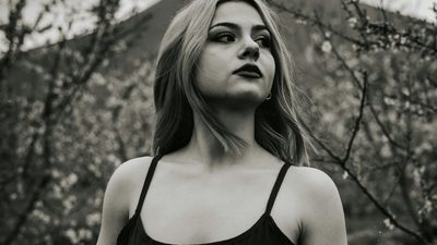 Castlecore în practică – cum să aduci romantismul medieval în garderoba ta zilnică