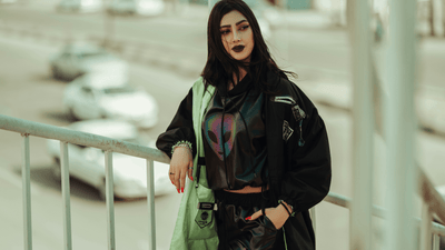 Fuste gotice din piele – de la rebeliunea punk la eleganță